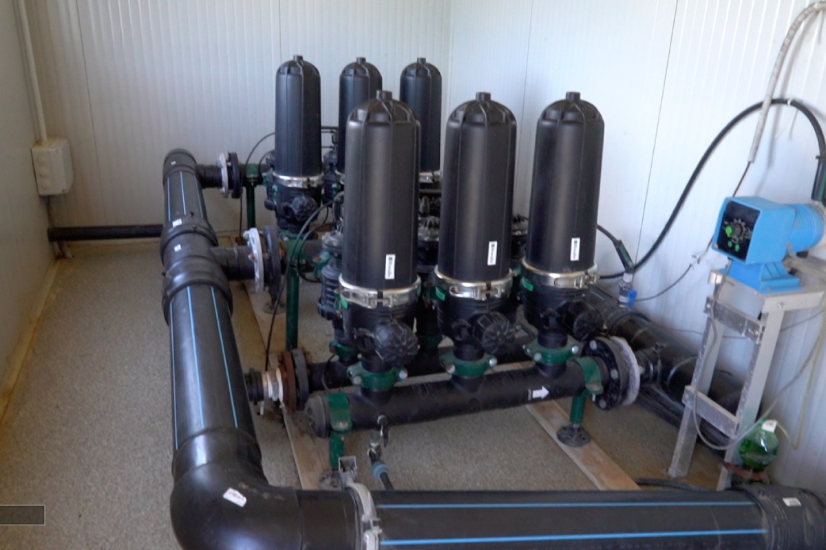 La batteria di filtri Rivulis F7250 nella sottostazione di Braccagni